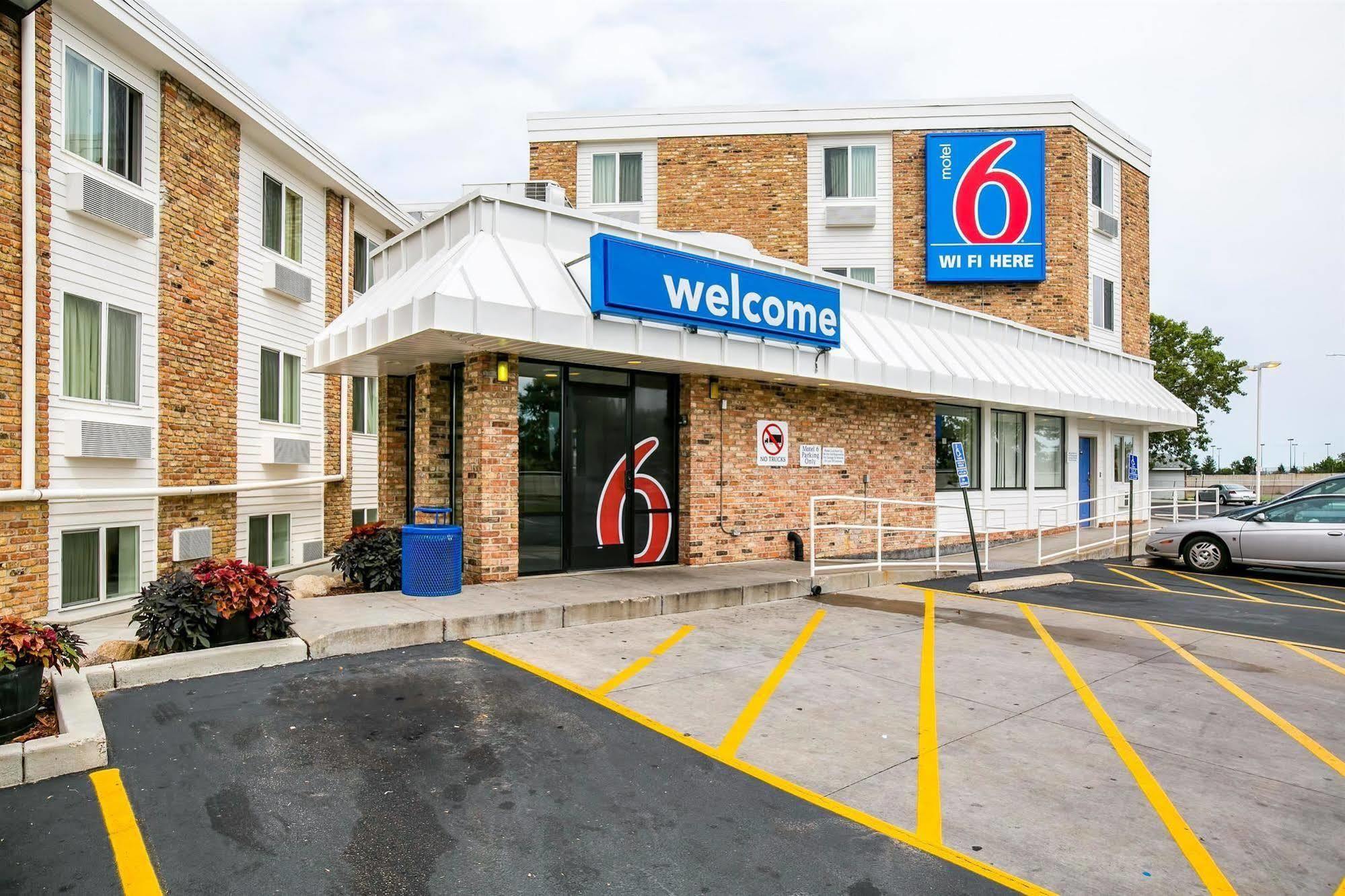 Motel 6 Minneapolis Airport - Mall Of America Esterno foto